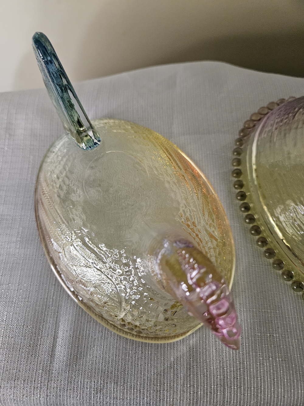 Hen On Nest Glass Dish - Picture 8 of 11